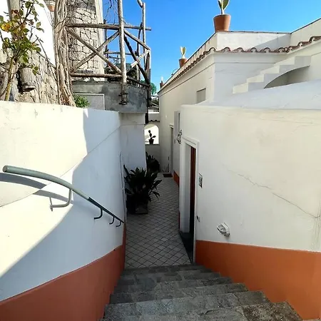 Capri *